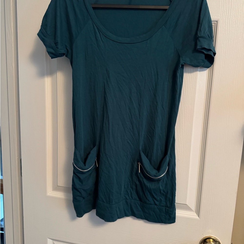 Tresics Teal Short Sleeve Top with Pockets